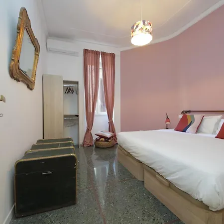 Apartament Ych-vintage Flat Near San Giovanni Rzym